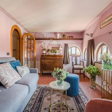Panoramic Penthouse With Views And Elevator Appartement Lucca