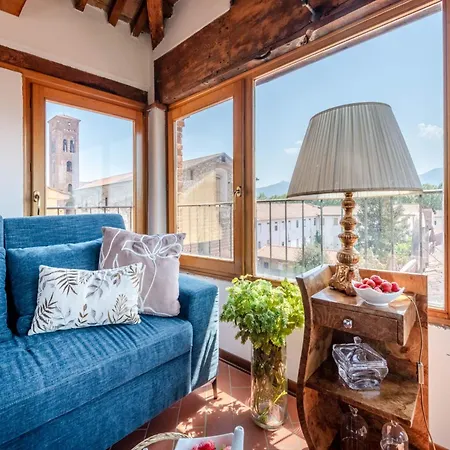 Appartement Panoramic Penthouse With Views And Elevator Lucca