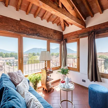 Panoramic Penthouse With Views And Elevator * Lucca