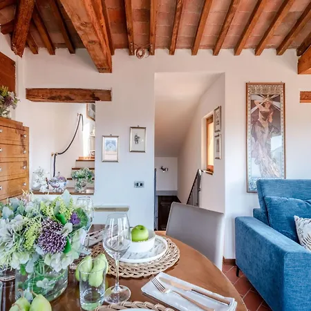 Panoramic Penthouse With Views And Elevator Lucca